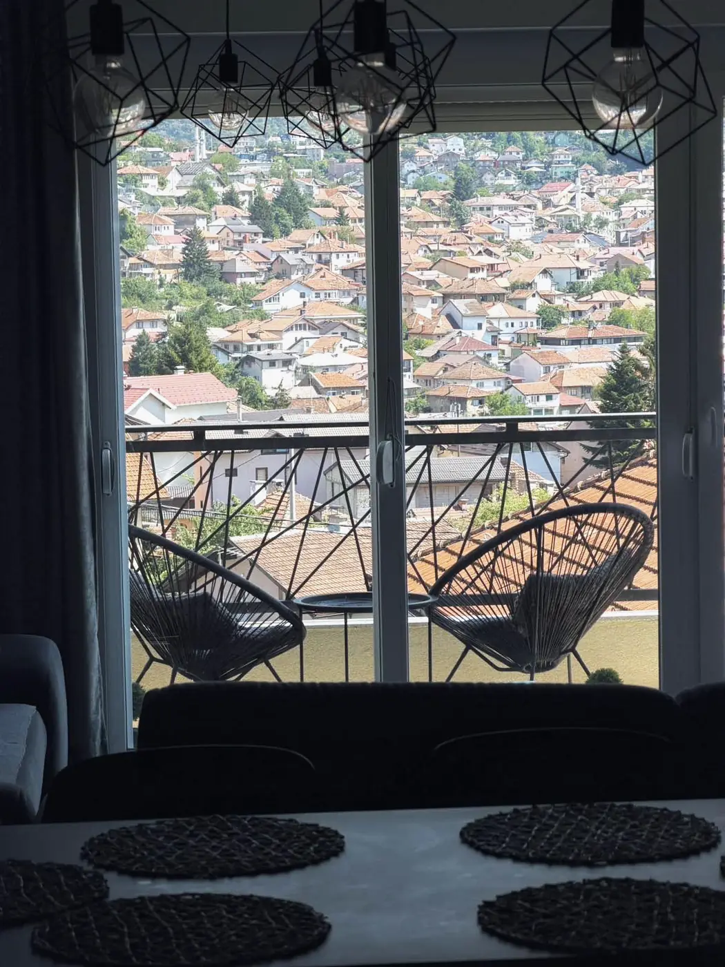 Balkon i pogled · Apartman Panorama Sarajevo